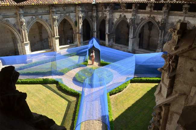 installazione chiostro giardino